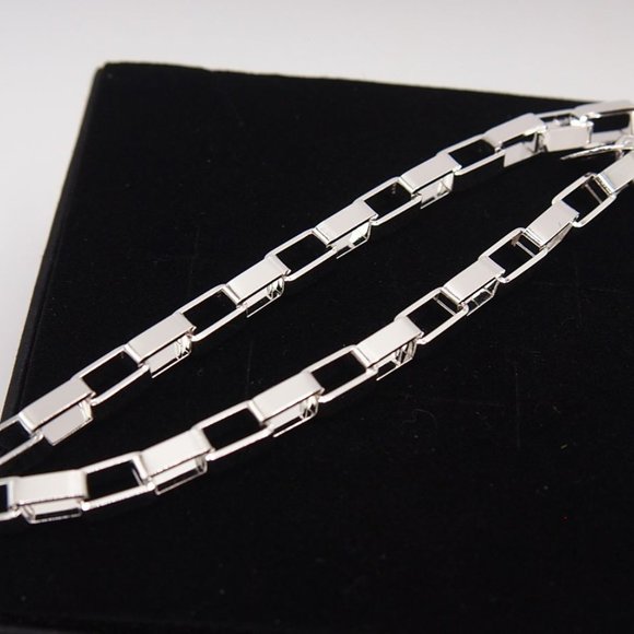 Stunning 4mm Wide Long Box Bracelet Stamped .925 Solid Sterling Silver - Picture 5 of 10